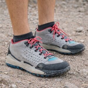 MEN’S 10 NIKE ACG LIGHTWEIGHT TRAIL SHOES/BOOTS